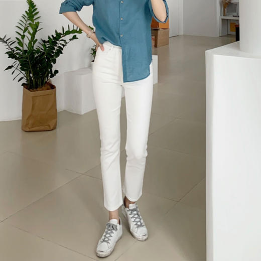 夏季薄款白色九分牛仔裤 商品图1
