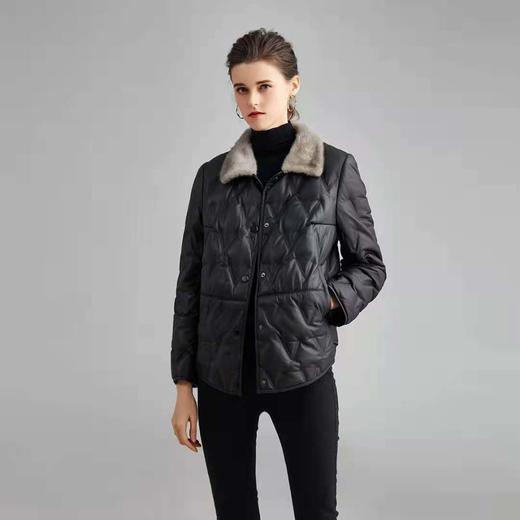 【热销400+】臣禾【水貂毛领+绵羊皮革+90白鸭绒】超细绵羊皮100%真皮小香风菱形格纹短款皮羽绒（升级版9224250837现货）9214250137（现货） 商品图11