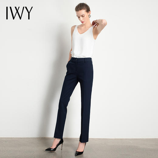 IWY/白色T体恤西服内搭背心吊带女职业装办公上衣女人味减龄T2201 商品图2