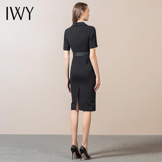 IWY/黑色连衣裙职业女裙设计感干练时尚休闲包裙商务装女西服45Q1 商品图3