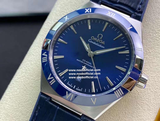 【N 2021新作】星辉永恒之星座腕表.欧米茄OMEGA 第五代星座系列！全新原装尺寸41MM腕表！
1⃣️圈口升级，原装一致抛光进口陶瓷表圈，刻度采用白金电镀工艺，经久不褪色； 商品图2