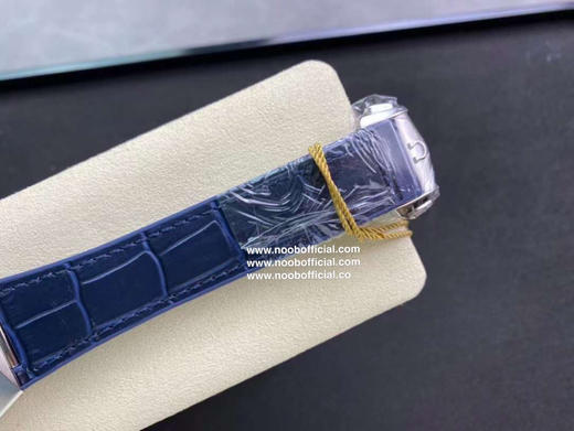 【N 2021新作】星辉永恒之星座腕表.欧米茄OMEGA 第五代星座系列！全新原装尺寸41MM腕表！
1⃣️圈口升级，原装一致抛光进口陶瓷表圈，刻度采用白金电镀工艺，经久不褪色； 商品图7