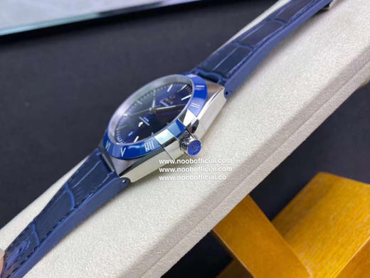 【N 2021新作】星辉永恒之星座腕表.欧米茄OMEGA 第五代星座系列！全新原装尺寸41MM腕表！
1⃣️圈口升级，原装一致抛光进口陶瓷表圈，刻度采用白金电镀工艺，经久不褪色； 商品图4