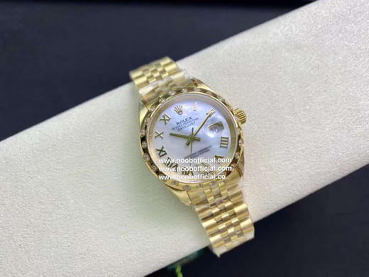 Rolex劳力士日志 31mm 搭配2236机芯 
蚝式恒动日志型31mm系列腕表
【蚝式表壳，防水象征】数据吻合正品1.经典的蚝式表壳搭配三角坑纹外圈 商品图7