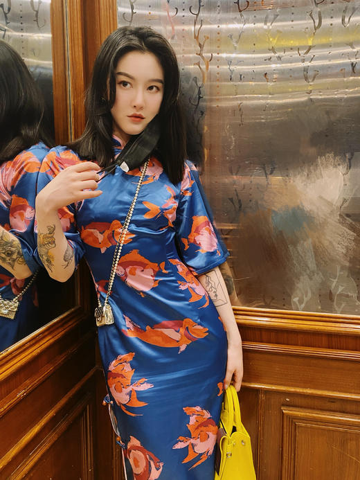 锦鲤系列蓝蓝吸睛幸运旗袍 商品图2