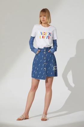 斜纹logo印花不对称牛仔裙