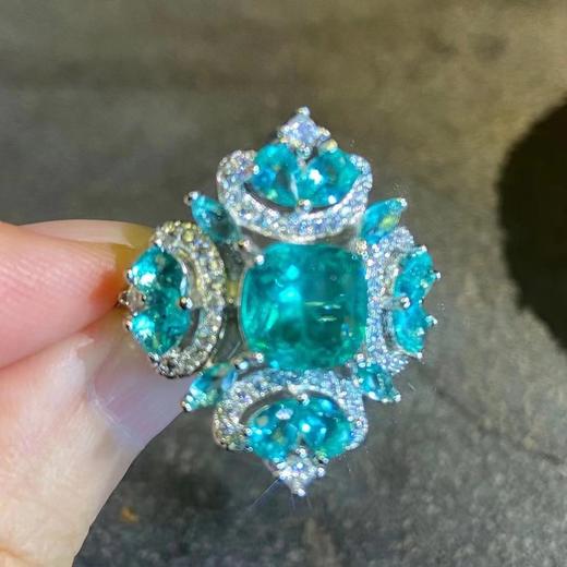 价值6800 惊艳！帕拉伊巴戒指 豪华镶嵌 人工宝石 肉眼无差 美到没有言语！预售 商品图2