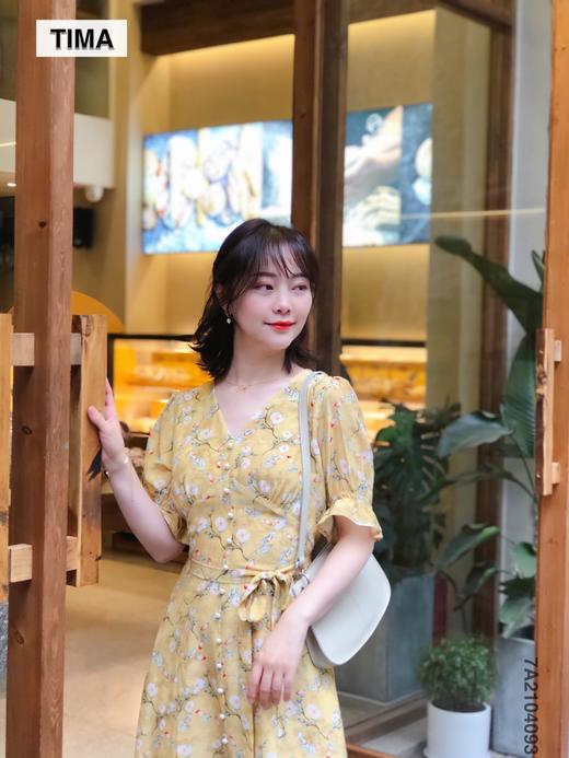 前一排扣木耳边装饰连衣裙 商品图1