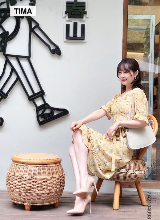 前一排扣木耳边装饰连衣裙 商品图2