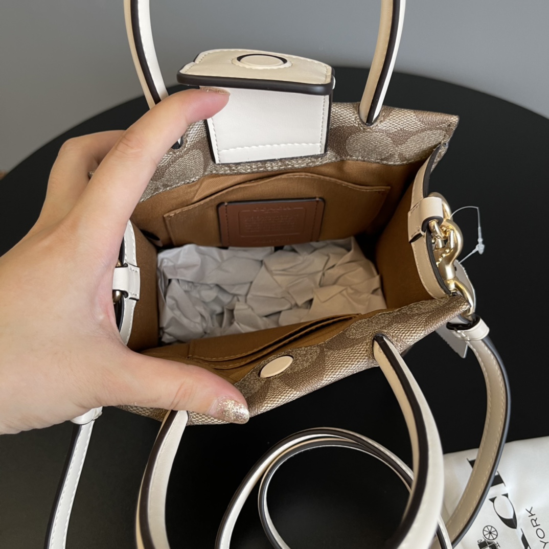 coach蔻驰女士琴谱包cally手提斜挎包