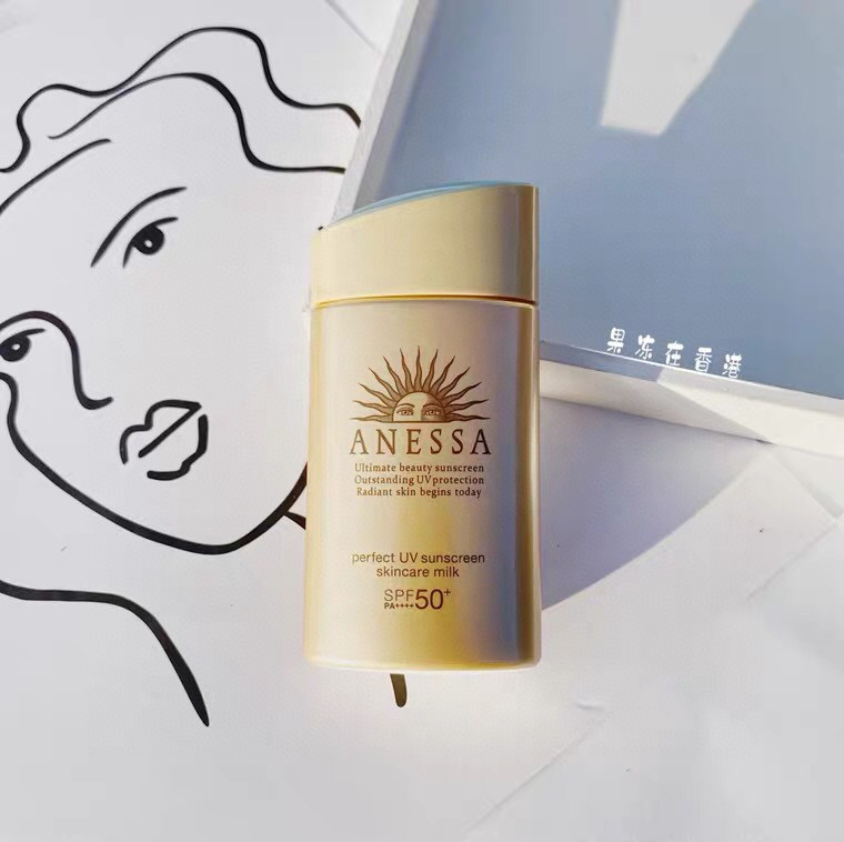 新版安耐晒金瓶防晒霜