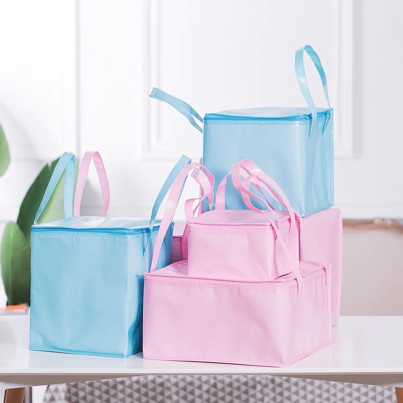 保冷包+冰袋（仅限生日蛋糕搭配购买）