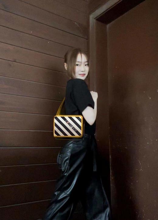 斜挎包女百搭ins流行硬壳小包大容量单肩包新款男包大闹天宫原创设计 商品图1