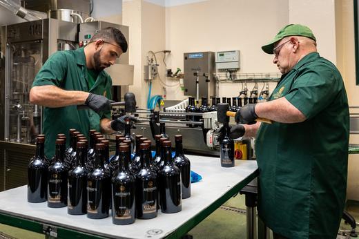 “马德拉岛发现600周年”纪念版礼盒装马德拉酒 500ml【特别供】 商品图2