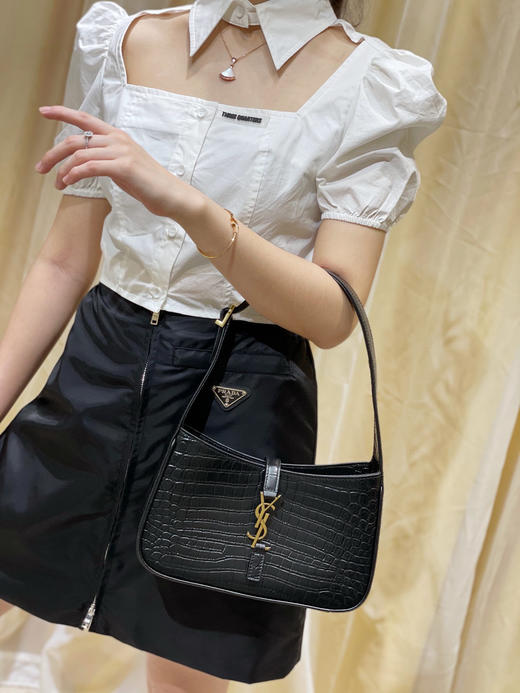 2021春夏新款腋下包Le5A7 Bag-鳄鱼纹牛皮（原厂皮） 商品图4