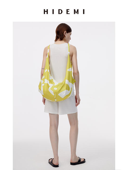 HIDEMI度假系列限定印花绸缎面行囊背包 商品图8