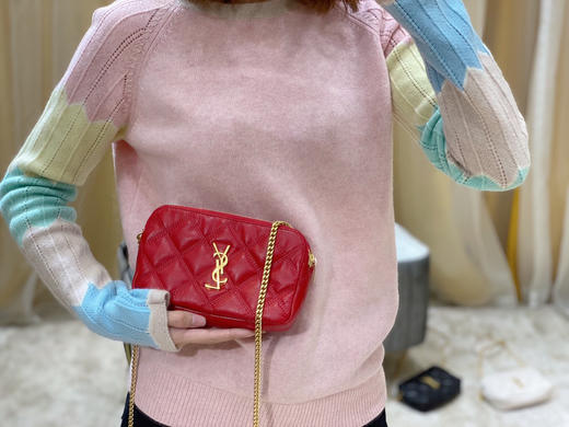 BECKY 菱形绗缝双拉链手拿链条包-红色 商品图3