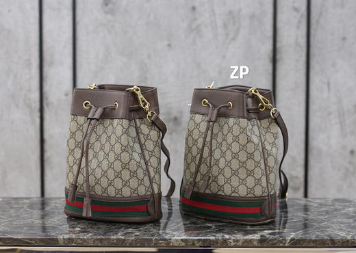 𝗢𝗽𝗵𝗶𝗱𝗶𝗮系列水桶包大号（原厂皮） 商品图1