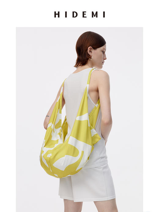 HIDEMI度假系列限定印花绸缎面行囊背包 商品图7