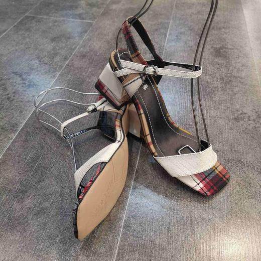 lfgj jeans AG802 蛇皮格子布拼接中粗跟女凉鞋 商品图8