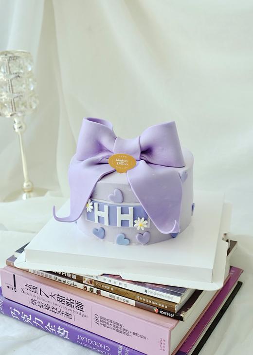 浅紫色蝴蝶结蛋糕（务必提前12小时预订） 商品图0