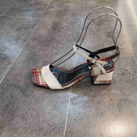 lfgj jeans AG802 蛇皮格子布拼接中粗跟女凉鞋 商品图7