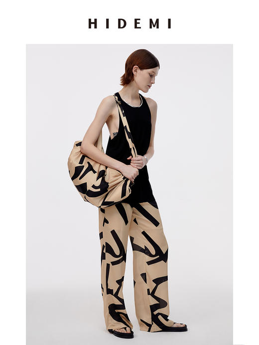 HIDEMI度假系列限定印花绸缎面行囊背包 商品图10