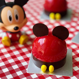 随心配：甜品  可爱米奇  草莓开心果慕斯