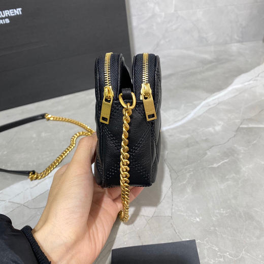 BECKY 菱形绗缝双拉链手拿链条包-黑色 商品图7