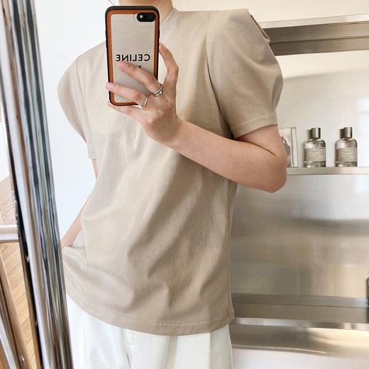 【 ins慵懒】 泡泡袖设计感T恤  慵懒宽松 经典圆领 商品图3