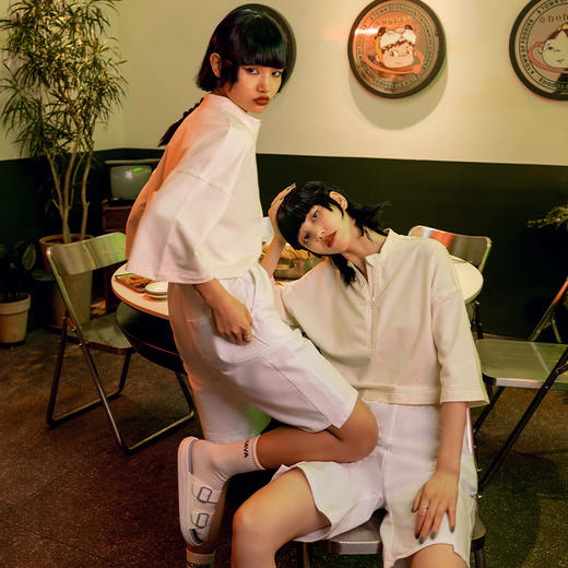 【棉感面料】火锅国潮系列落肩七分袖半拉链宽松卫衣健身服女T恤短袖 商品图3