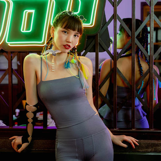 【高弹面料】火锅国潮丹宁系列运动带胸垫背心女健身一字领吊带上衣夏 商品图0