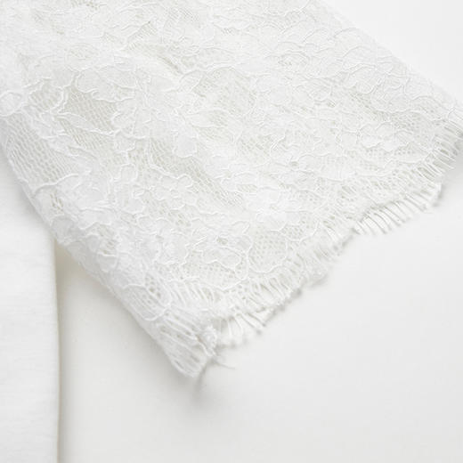 VIMAGE纬漫纪夏季新品白色百搭透气圆领蕾丝镂空五分袖T恤V1502102 商品图4