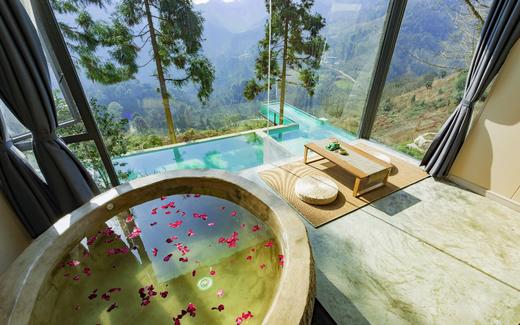 【赵公山-城外有星光山盟温泉民宿】纳凉耍水·玩熊猫谷，180°山景房私汤入户，无边泳池与山海为邻 商品图0