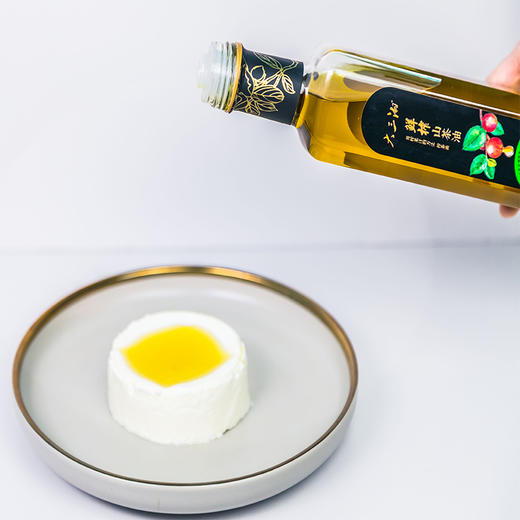 大三湘有机鲜榨山茶油苦茶油245ml 商品图0