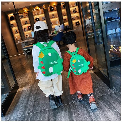 六一限定款：盲盒书包(粉色/绿色），内含烘焙小食随机发送，满百起送 商品图0