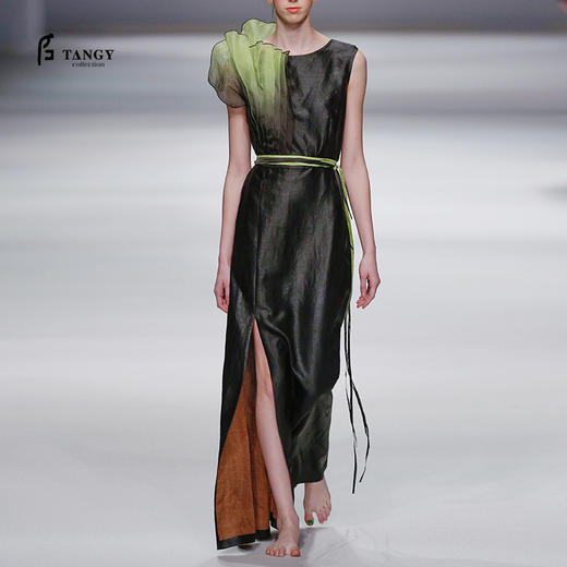 TANGY Collection/天意精品春夏走秀款真丝褶皱拼纱莨绸收腰连衣裙 商品图0
