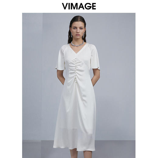 VIMAGE纬漫纪V领褶皱纯色百搭气质温柔风长裙仙女裙连衣裙V1507128 商品图2