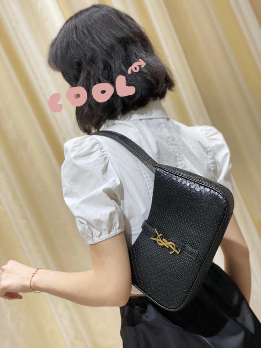 2021春夏新款腋下包Le5A7 Bag-蛇纹牛皮（原厂皮） 商品图1