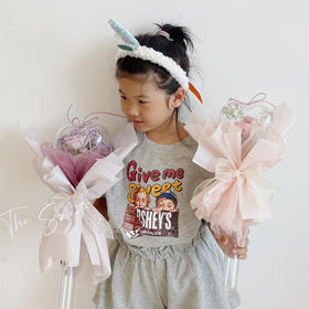 小仙女  魔法棒 · 花束