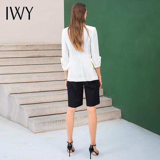 IWY/高端名媛白色双排扣西装女套装小西装外套女韩版休闲
212060C1 商品图3