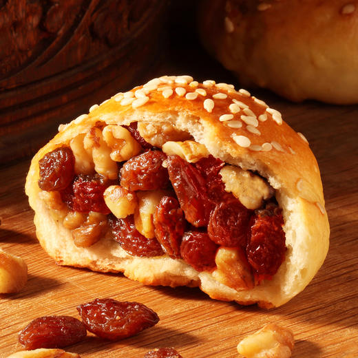 【买买侠】新疆手把馕一公斤 核桃仁葡萄干夹心 18-20个一箱 商品图1