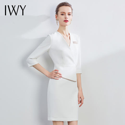 IWY/白色连衣裙职业装女士时尚气质修身名媛工作服OL
Q528-W 商品图0