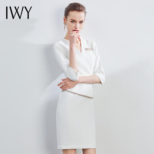IWY/白色连衣裙职业装女士时尚气质修身名媛工作服OL
Q528-W 商品图1