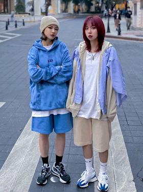 日子滚烫，又热又明亮