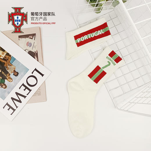 葡萄牙国家队官方商品 | C罗B费菲利克斯足球迷潮袜子 时尚白棉袜 商品图3