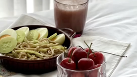 草莓奶/麻酱荞麦面/水煮蛋【我用早餐叫醒你-34】