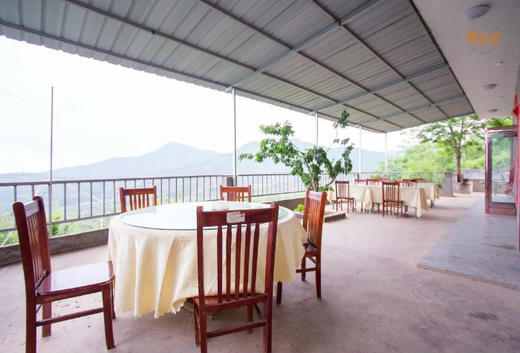 郑州慢姑娘红月亮泳池轰趴馆 商品图3