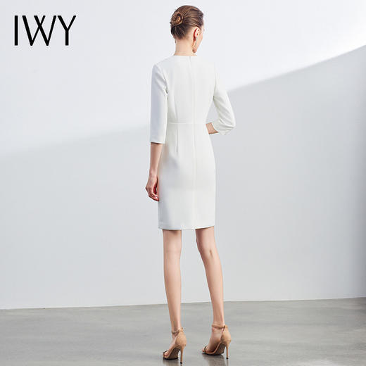 IWY/白色连衣裙职业装女士时尚气质修身名媛工作服OL
Q528-W 商品图3