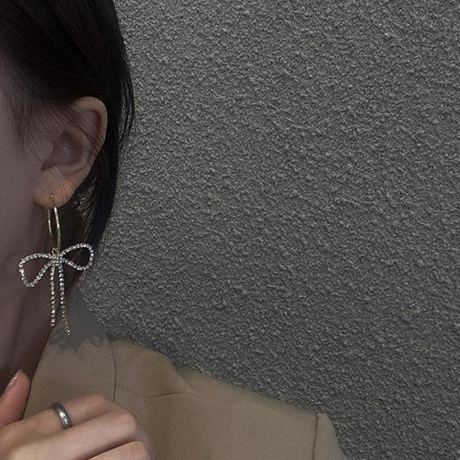 【C圈设计感】925银耳钉女蝴蝶结耳坠复古新品款耳环耳饰时尚饰品 商品图2